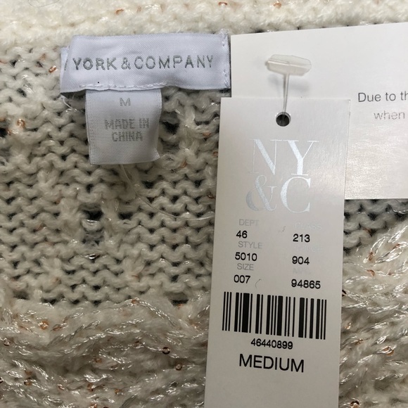 ⚡️sale⚡️New York and Company creme knit sweater - Picture 5 of 8